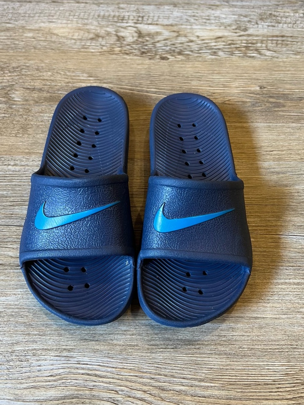 Nike Blue Slide Sandals w/Teal Swoosh youth size 2